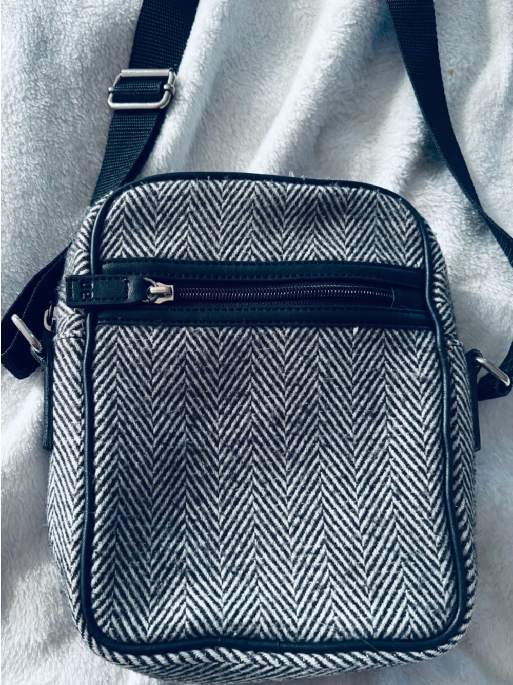 American Eagle herringbone small crossbody bag